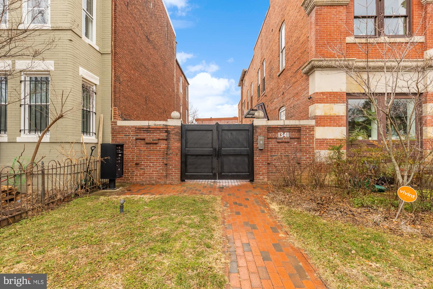 1341 MARYLAND AVE NE #103