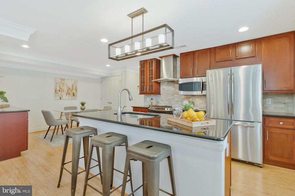 5231 Connecticut Ave NW #202