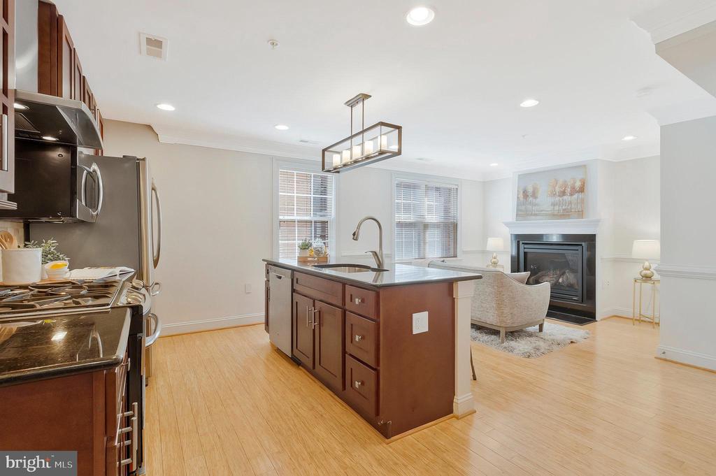 5231 Connecticut Ave NW #202