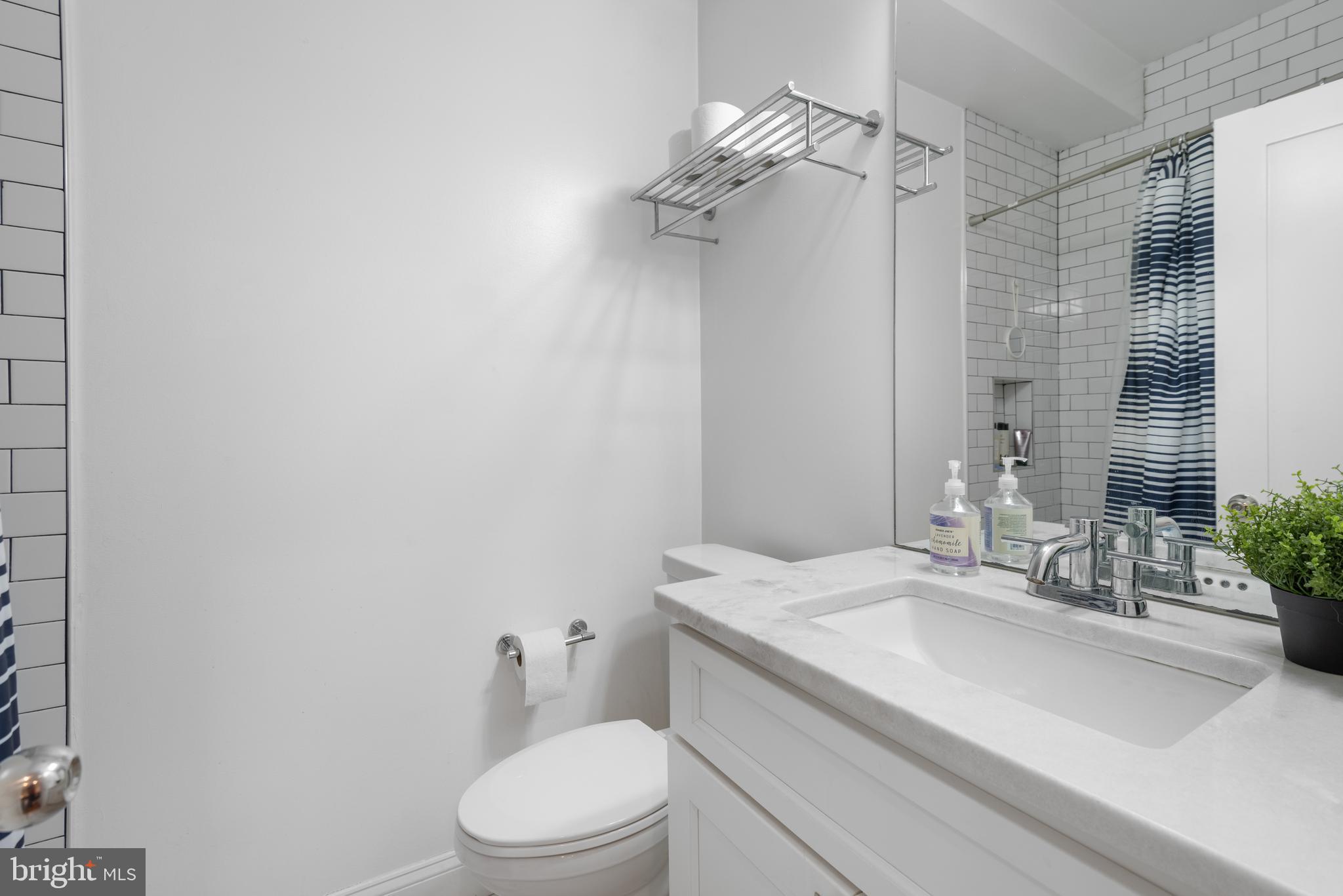 1428 Shepherd St NW #1