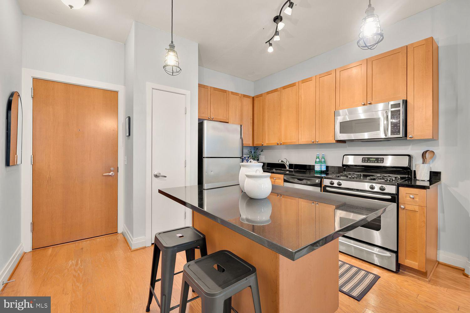 2120 Vermont Ave NW #412