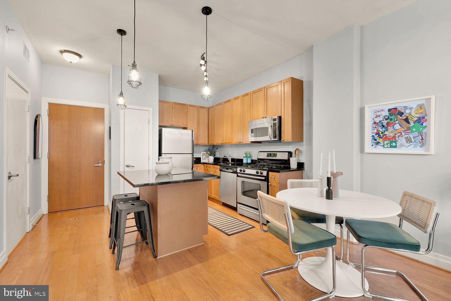 2120 Vermont Ave NW #412