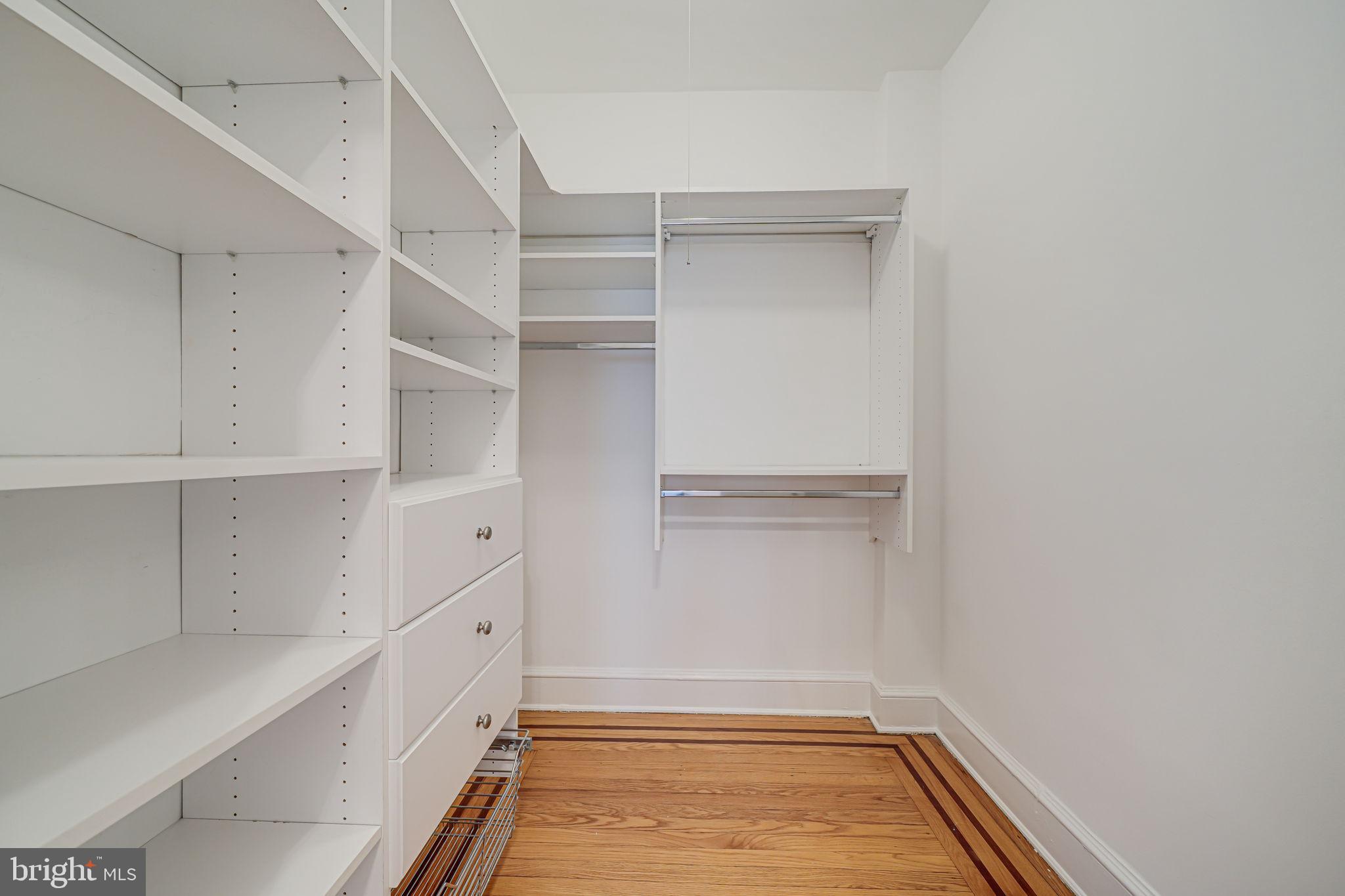 1613 Harvard St NW #515