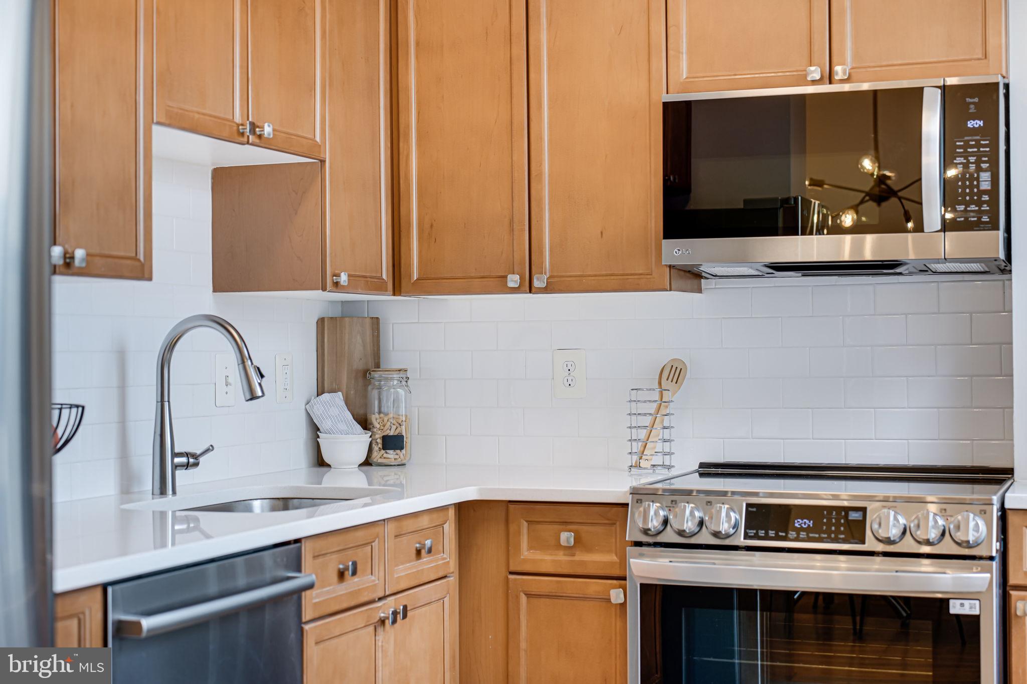 1613 Harvard St NW #515
