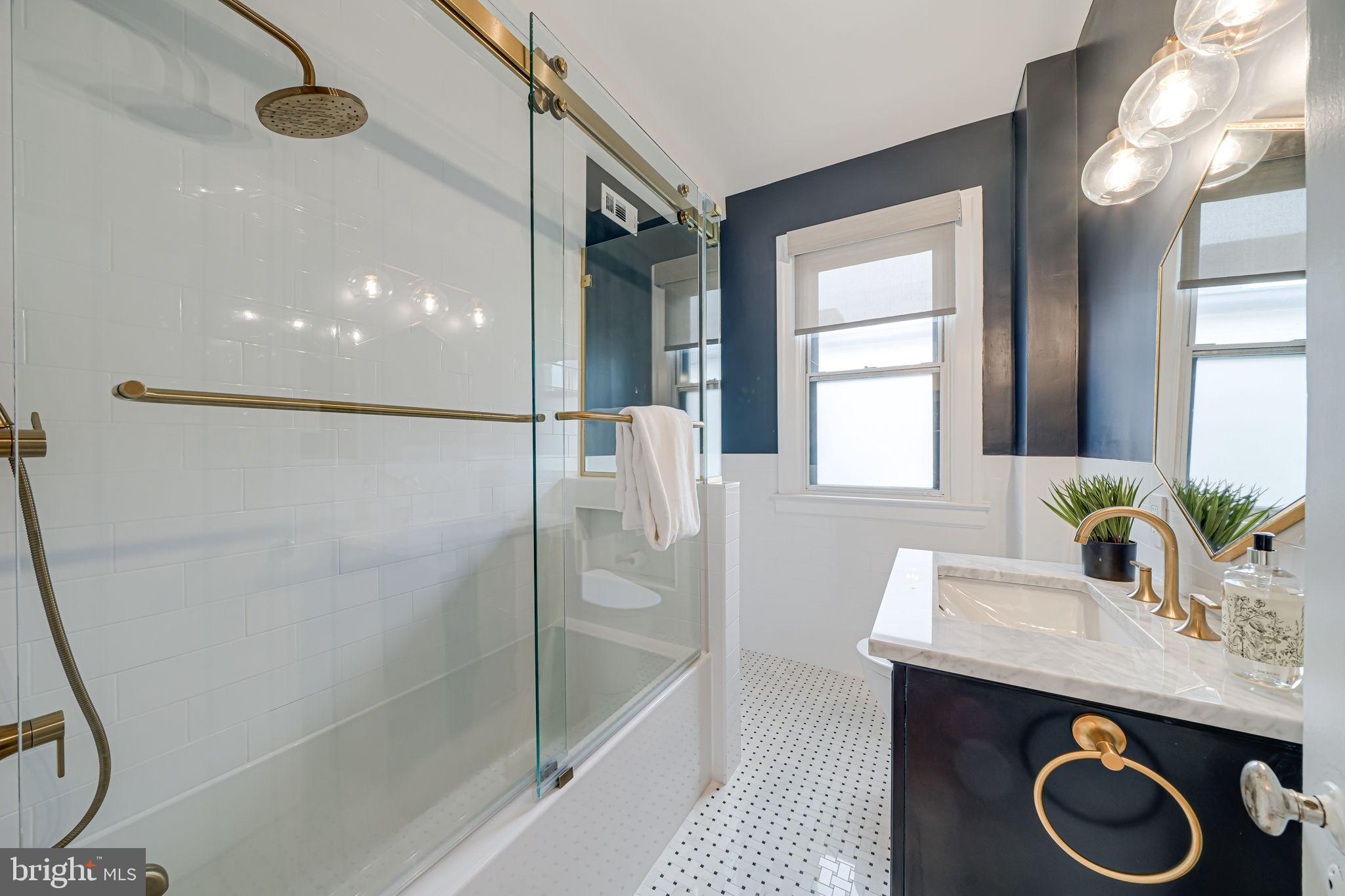 1613 Harvard St NW #515