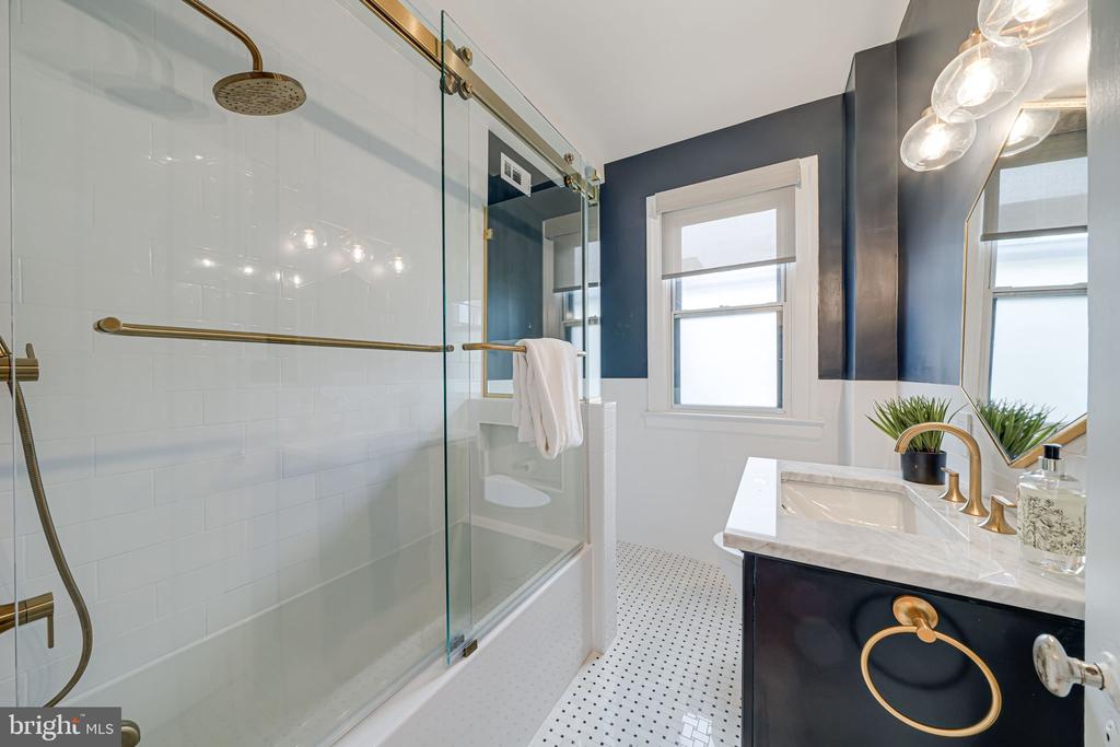 1613 Harvard St NW #515
