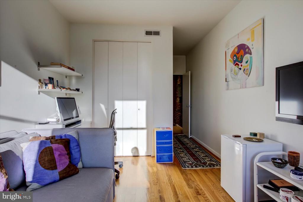 515 2nd St SE