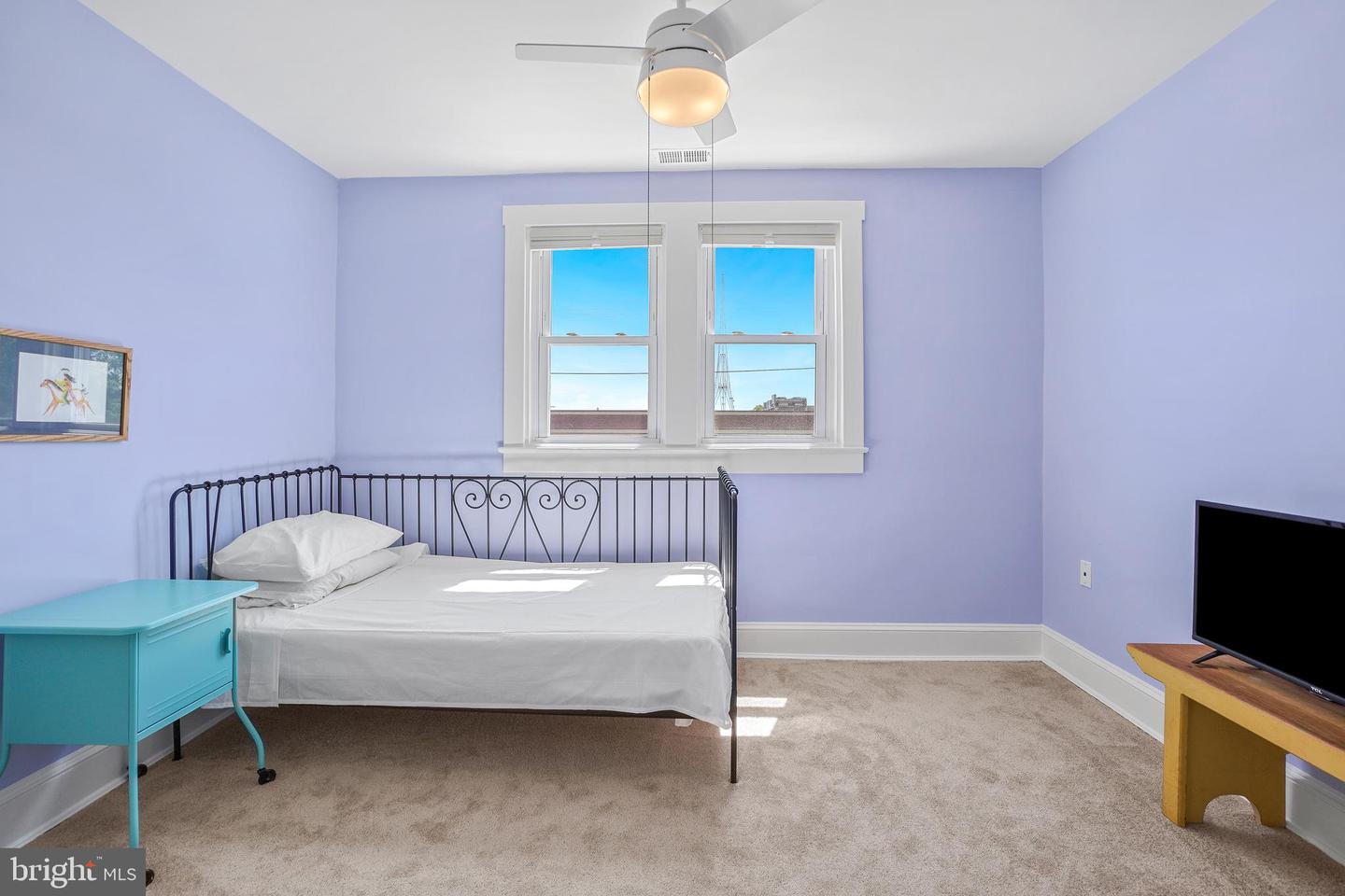 859 van Buren St NW