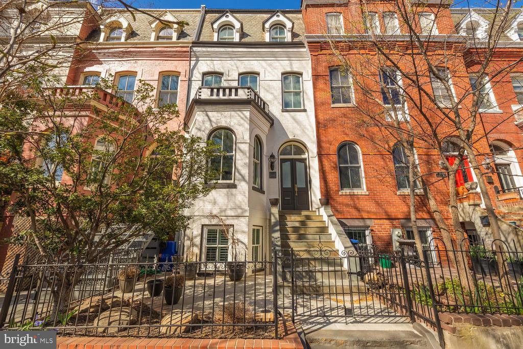 1215 Q St NW