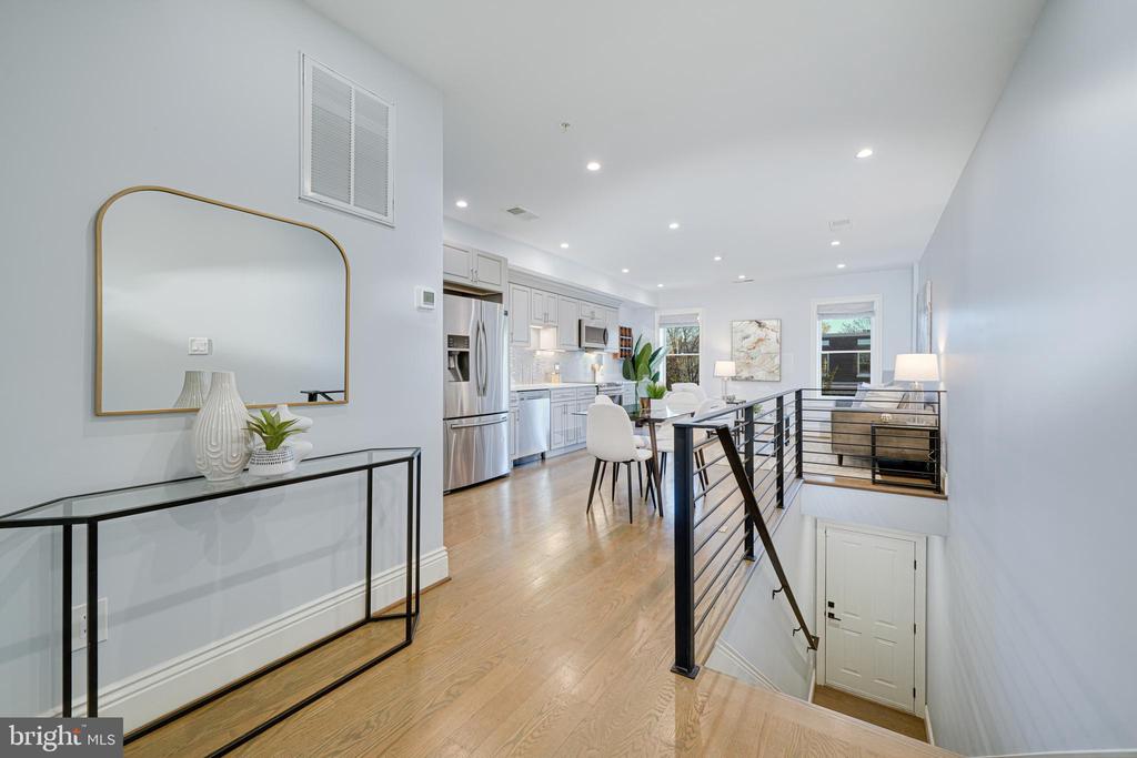 1728 D St SE #2