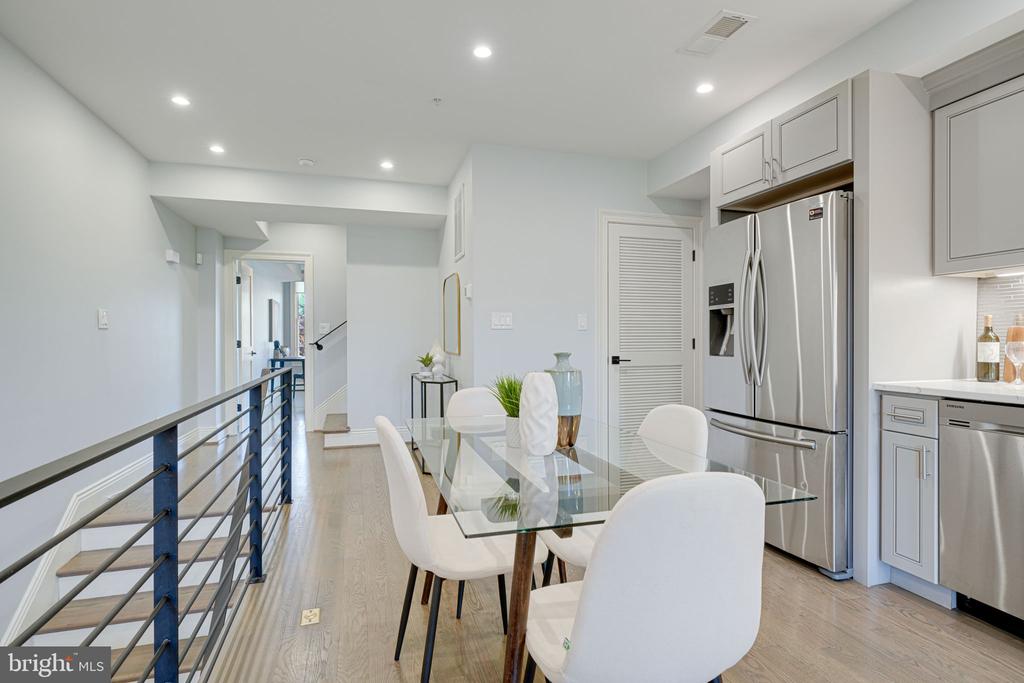 1728 D St SE #2
