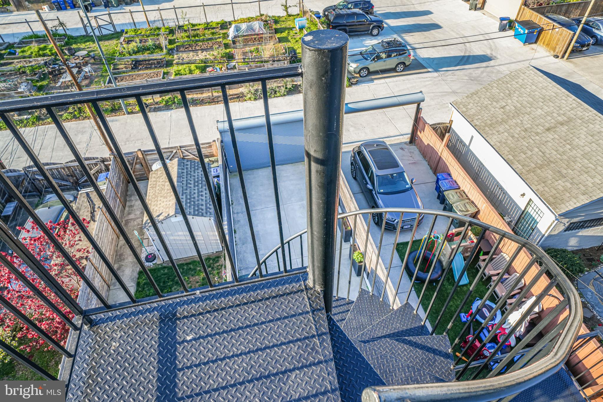 1728 D St SE #2