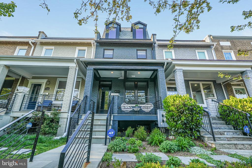 1728 D St SE #2