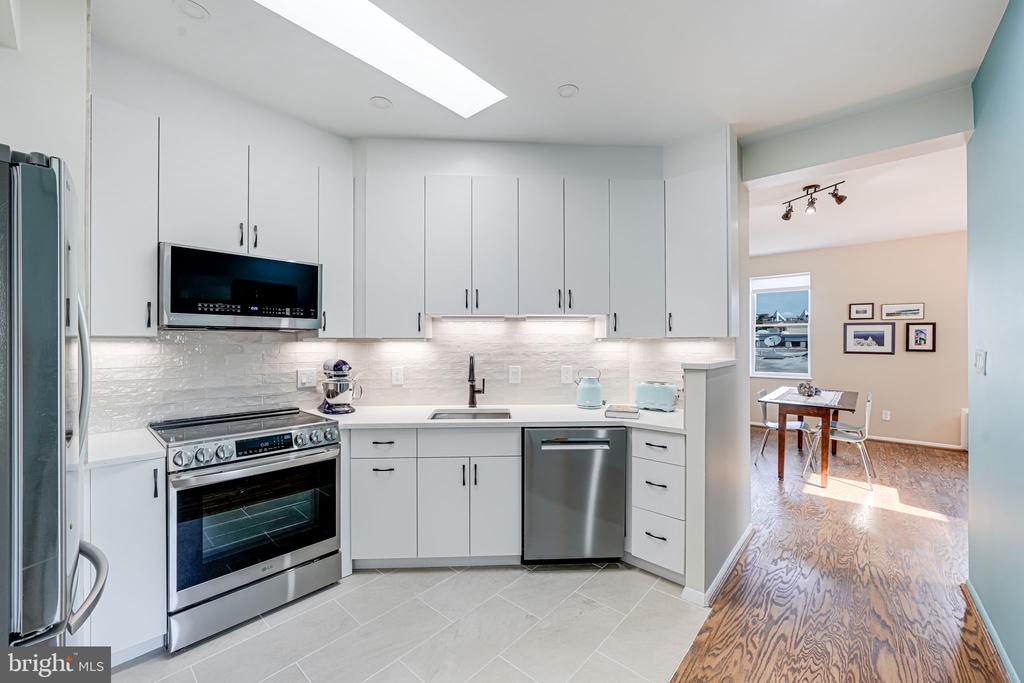 1741 T St NW #405
