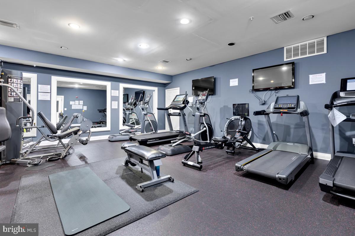 2004 11th St NW #228