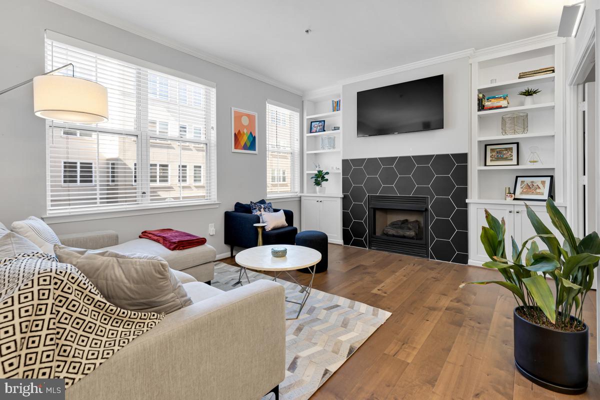 2004 11th St NW #228