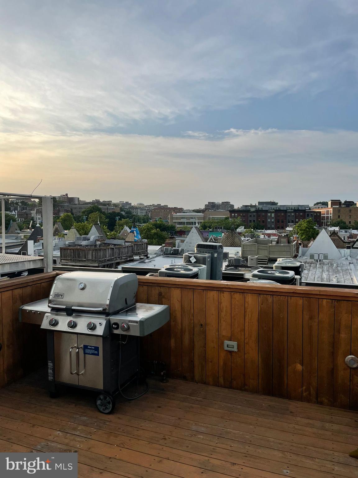 1731 Willard St NW #201