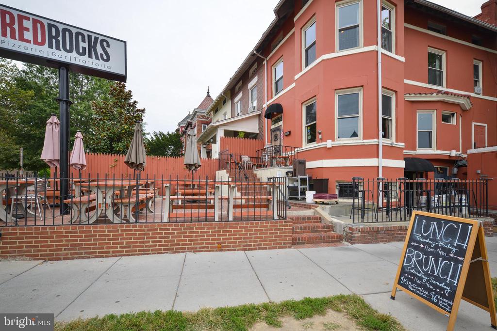 1118 Fairmont St NW