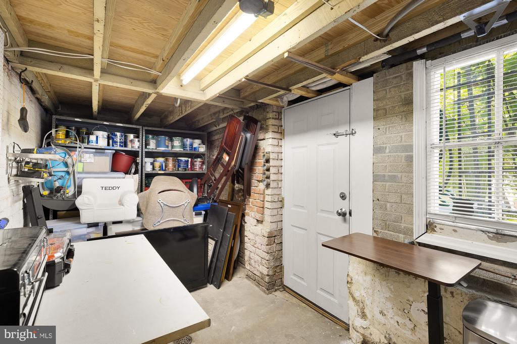 1118 Fairmont St NW