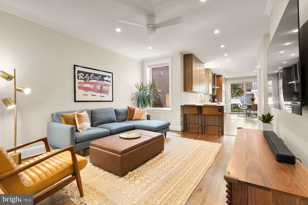 1118 Fairmont St NW