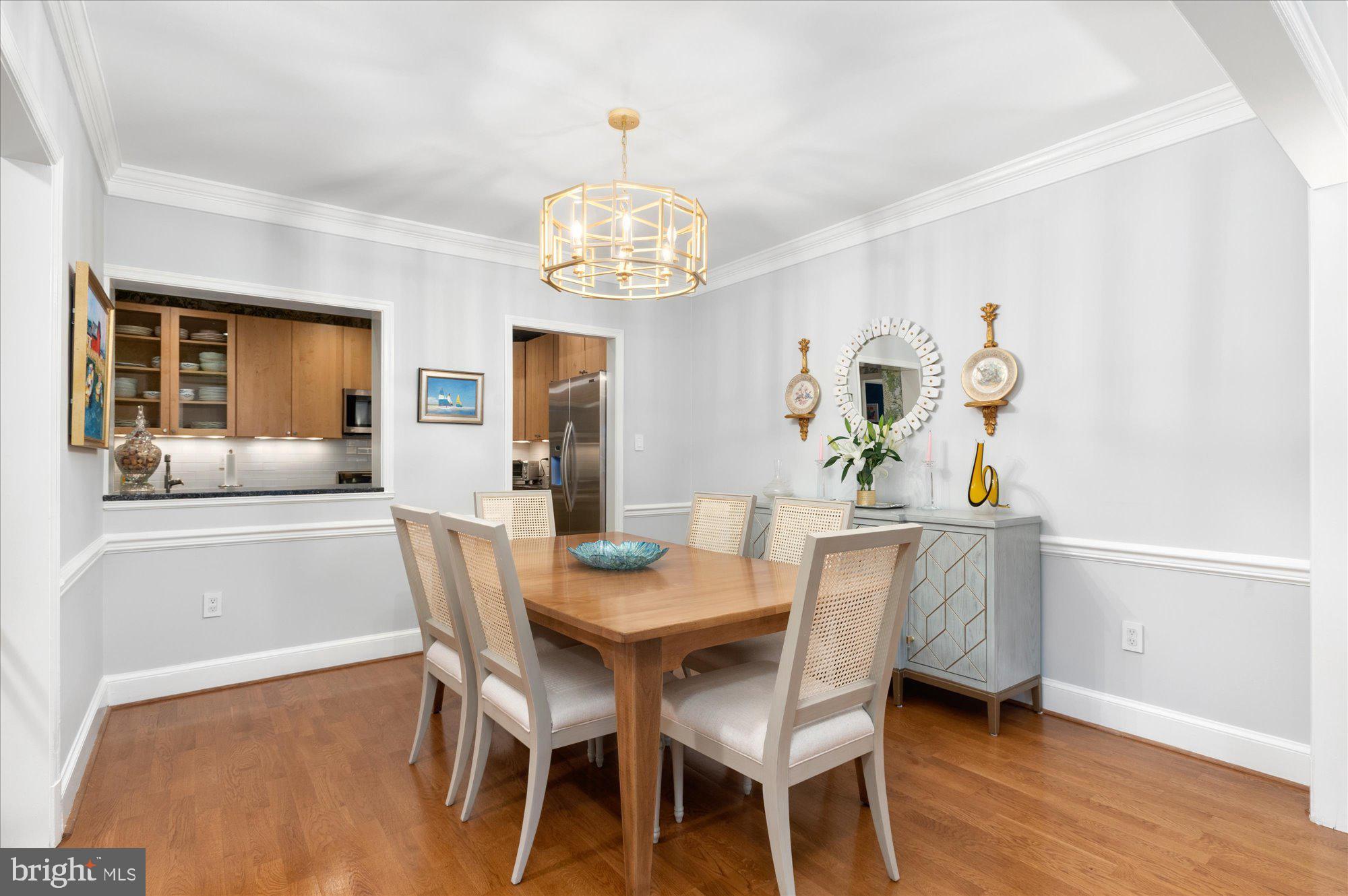 3277 Sutton Pl NW #C