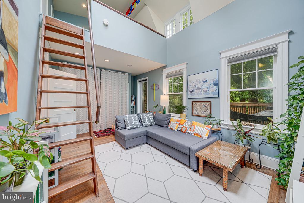 3100 Rodman St NW