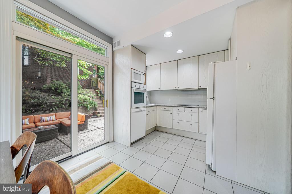 3100 Rodman St NW