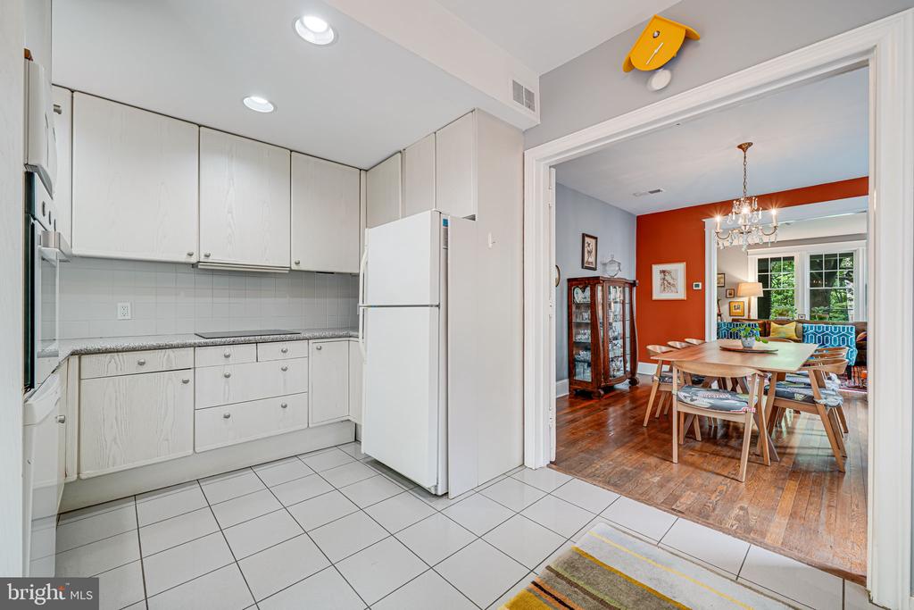 3100 Rodman St NW