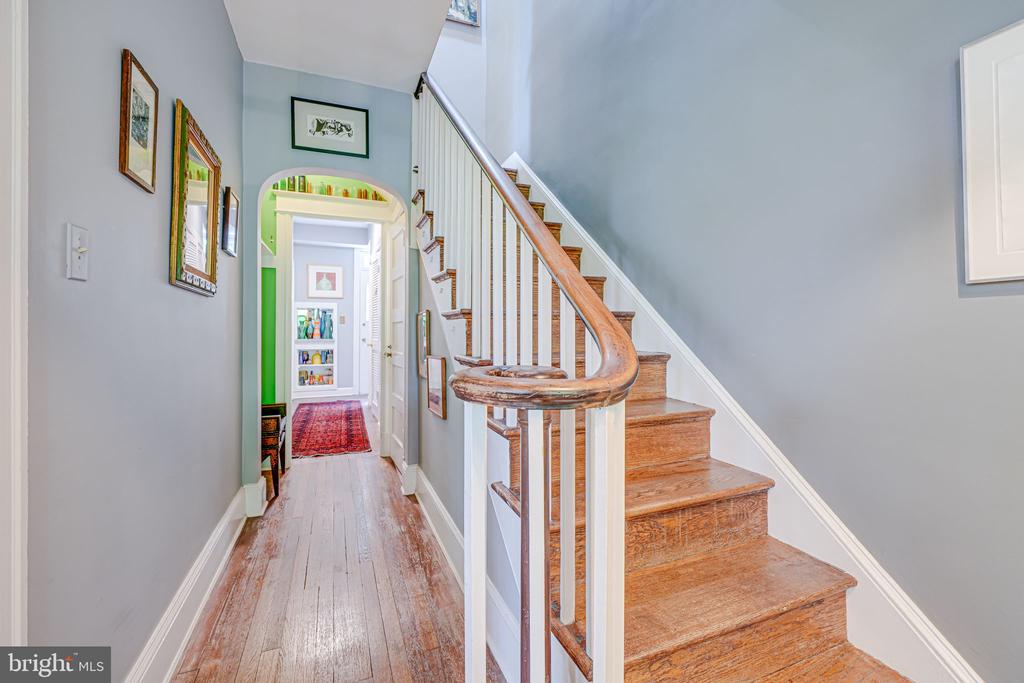 3100 Rodman St NW