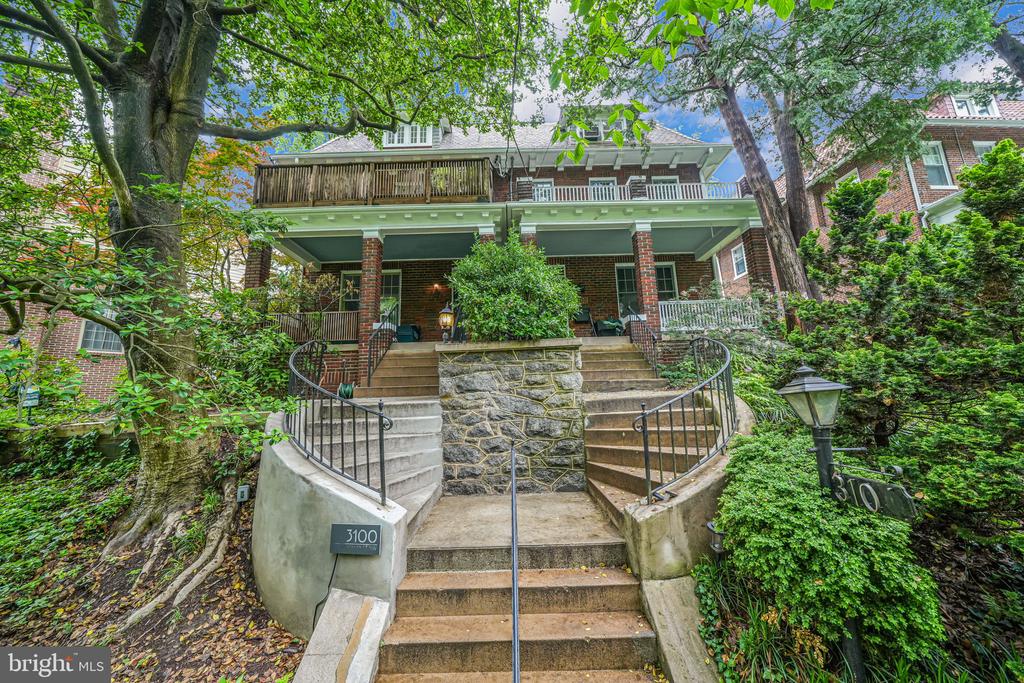 3100 Rodman St NW