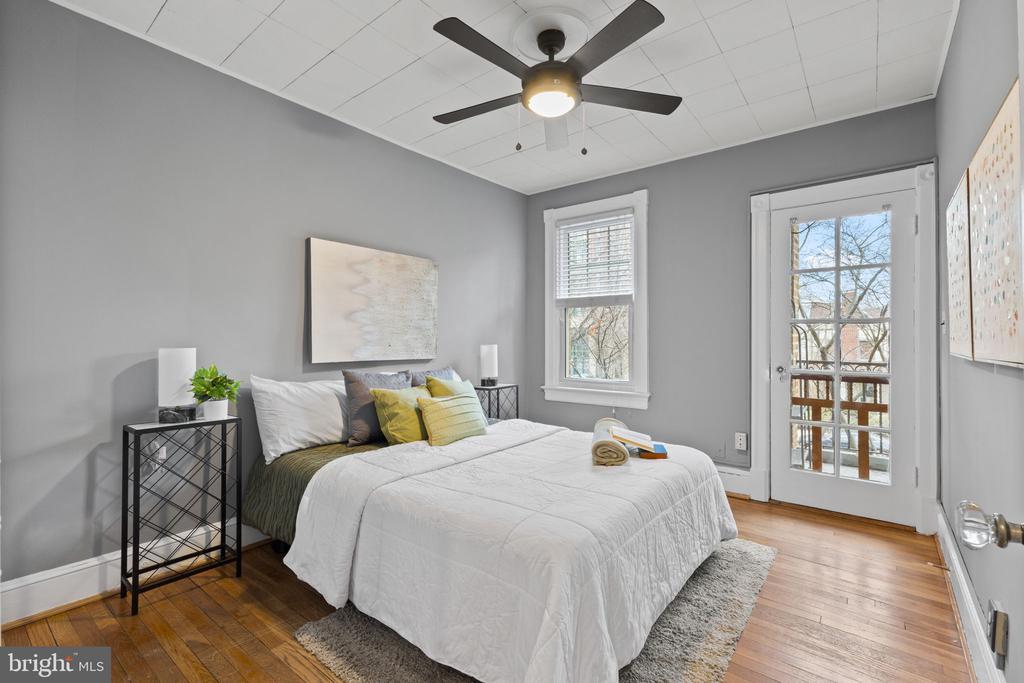 5112 Connecticut Ave NW #201