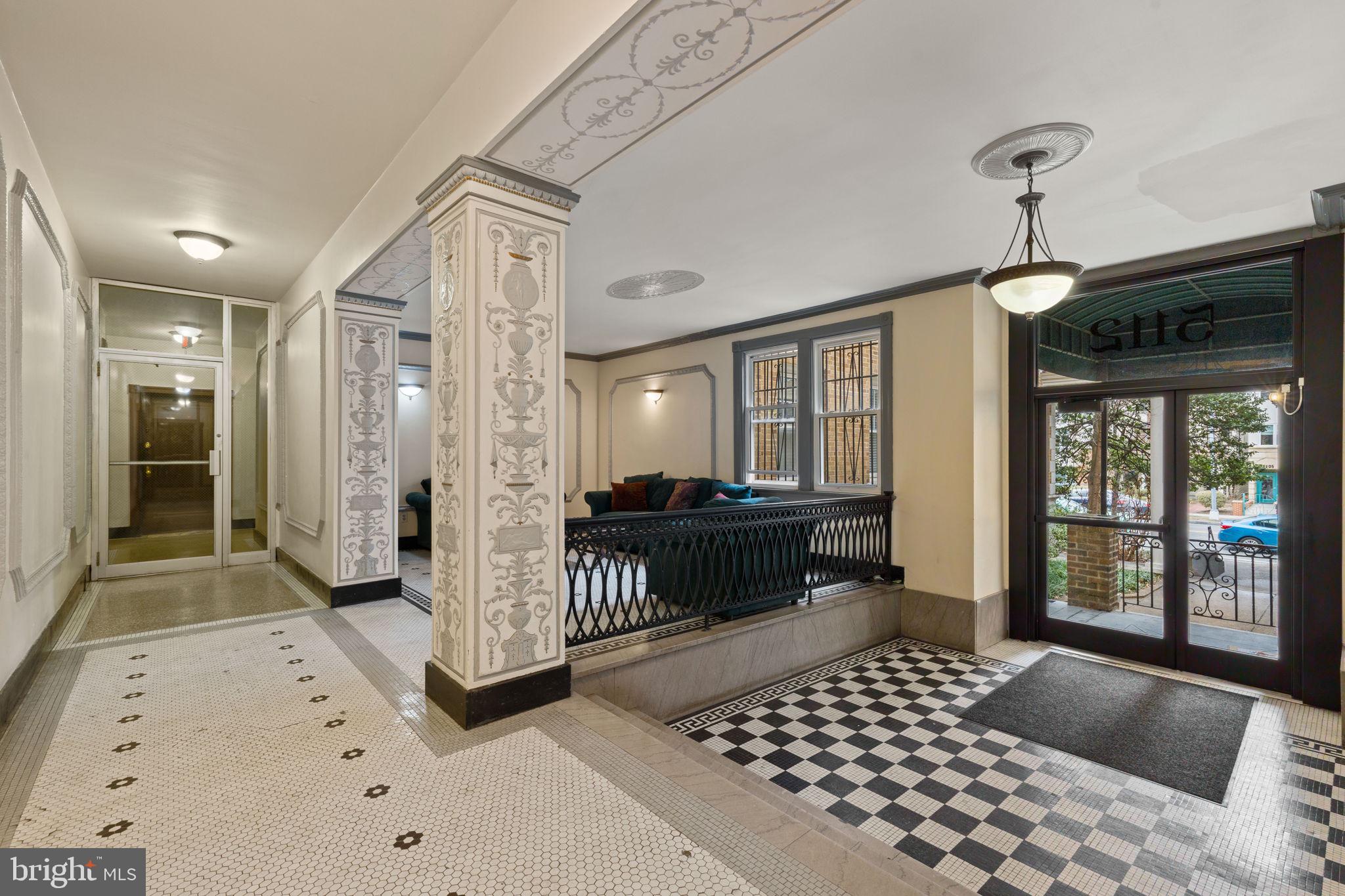 5112 Connecticut Ave NW #201