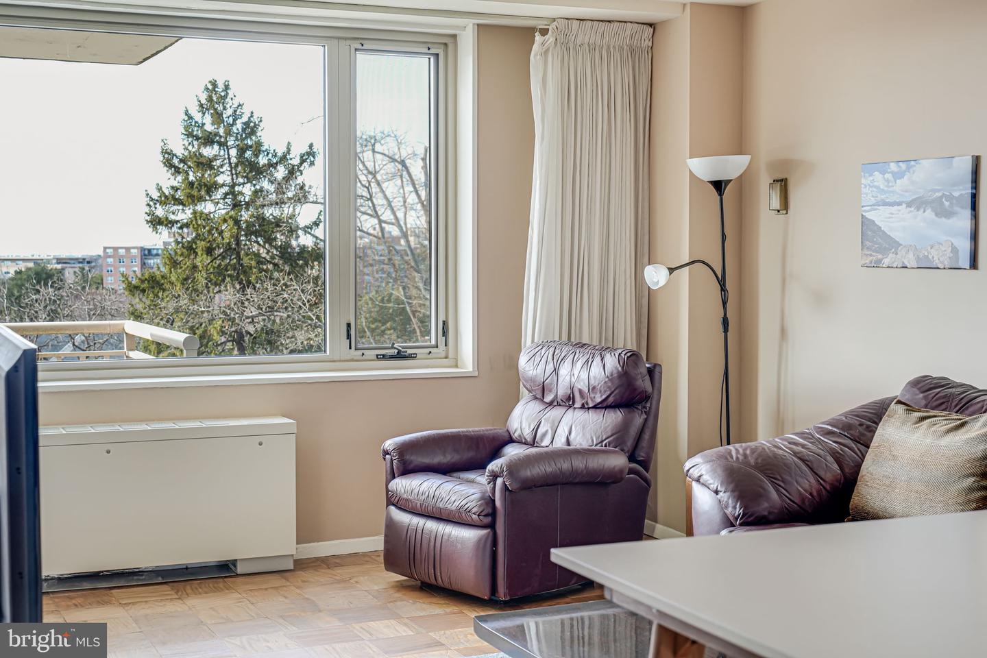 2800 Wisconsin Ave NW #504