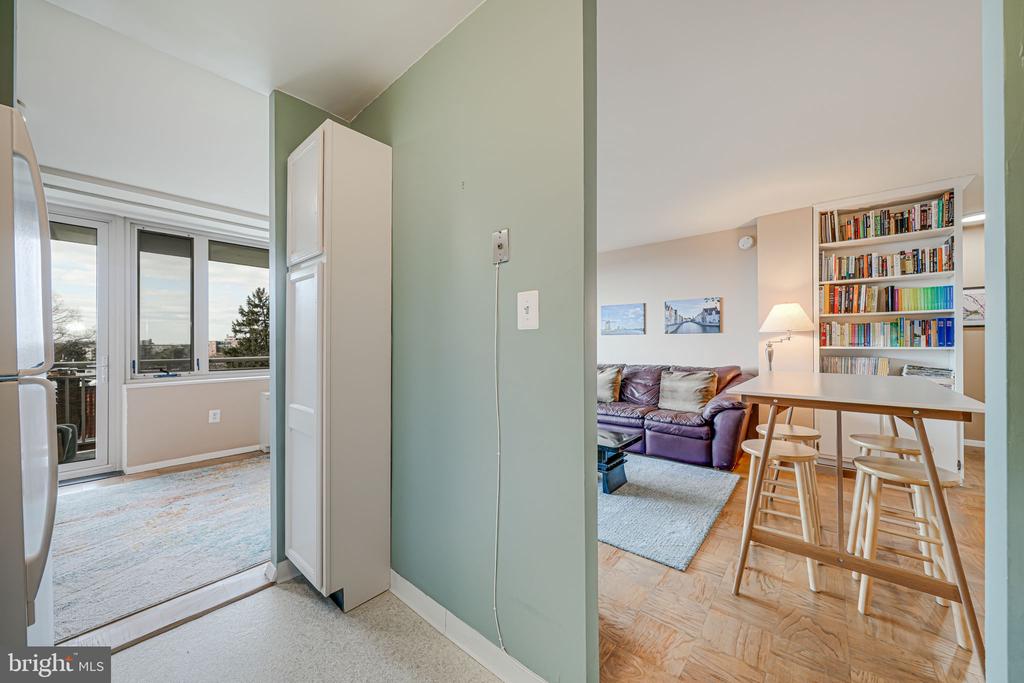 2800 Wisconsin Ave NW #504