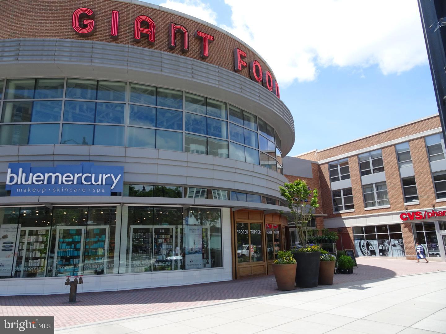 2800 Wisconsin Ave NW #504