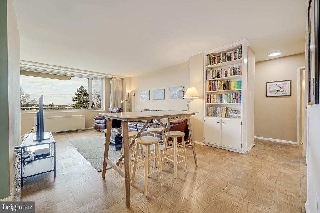 2800 Wisconsin Ave NW #504