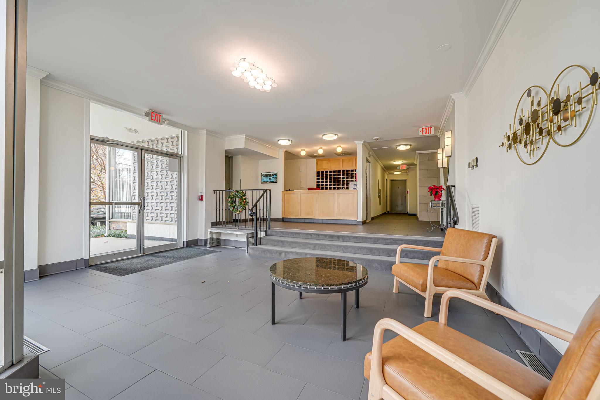 2800 Wisconsin Ave NW #504