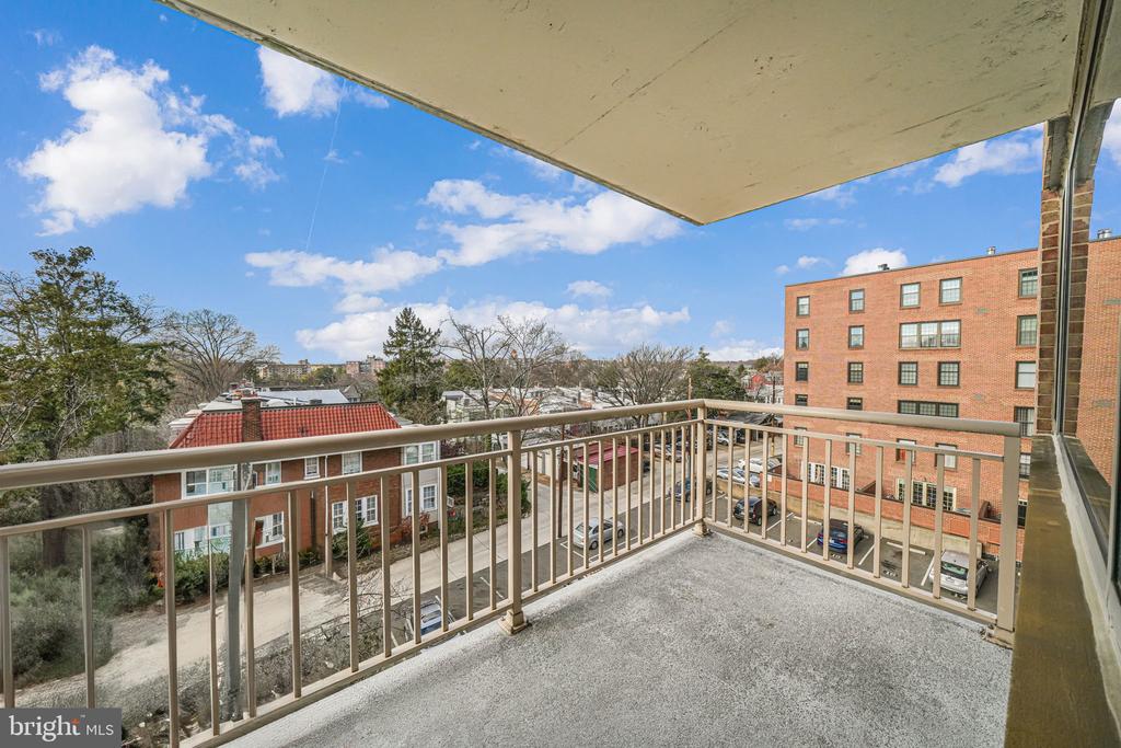 2800 Wisconsin Ave NW #504