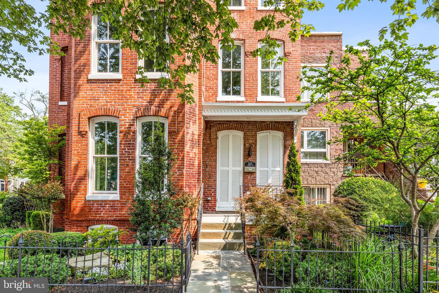 1235 S St NW #1