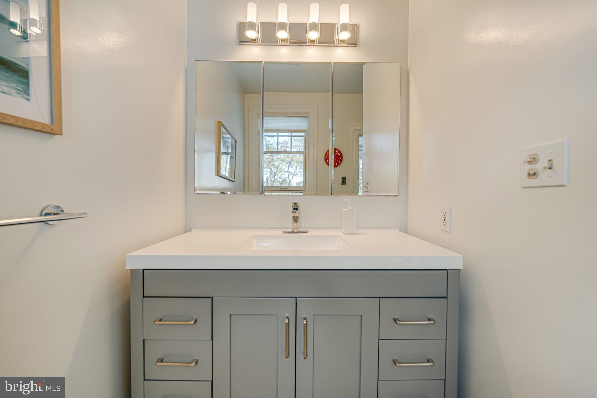 2202 Cathedral Ave NW