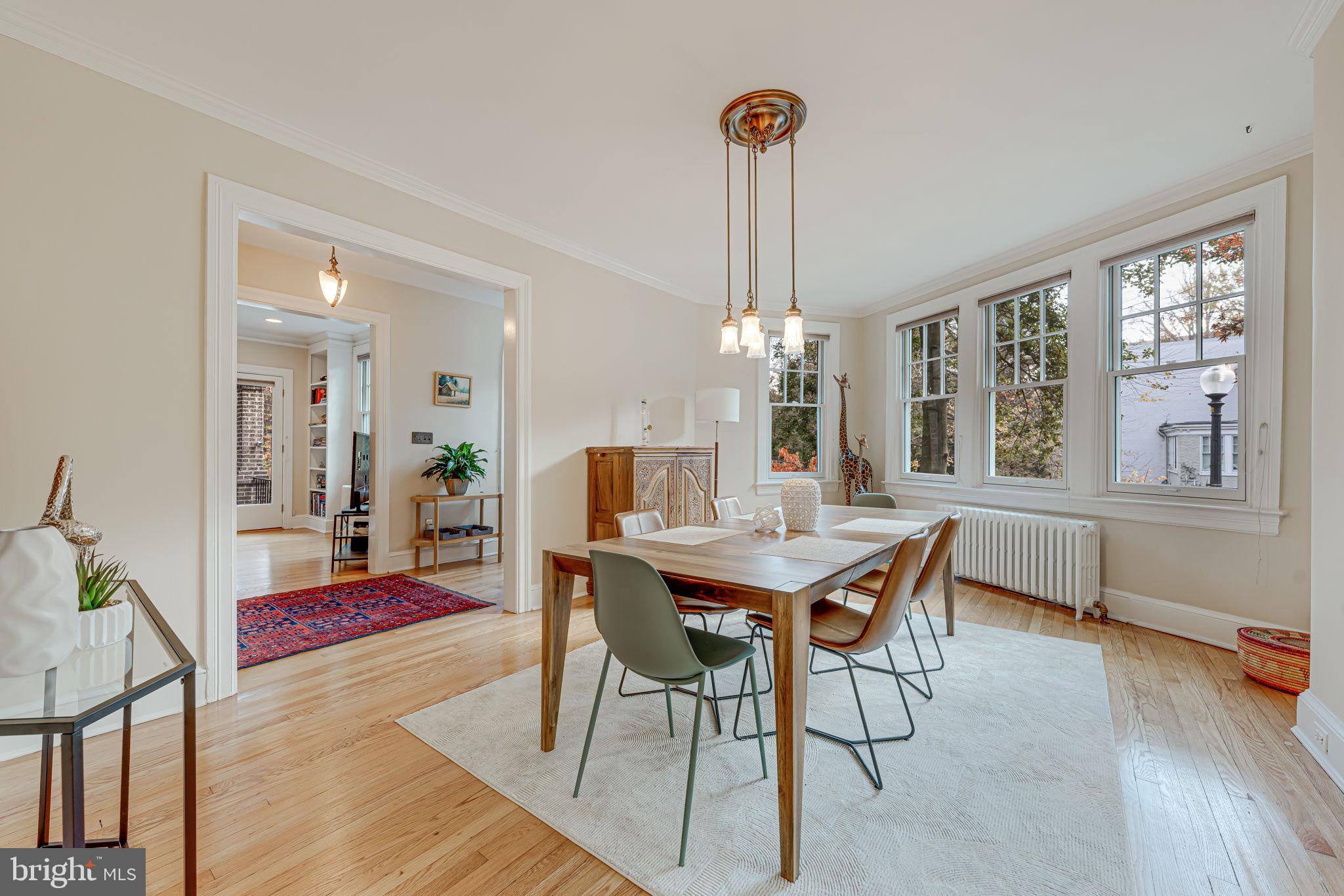 2202 Cathedral Ave NW