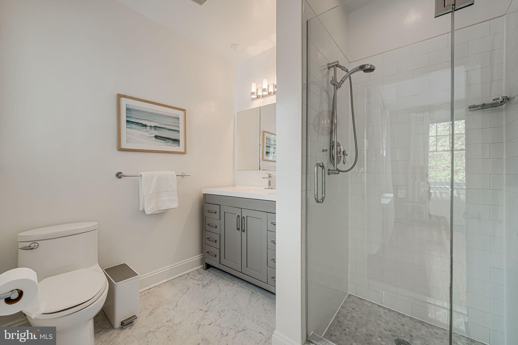 2202 Cathedral Ave NW