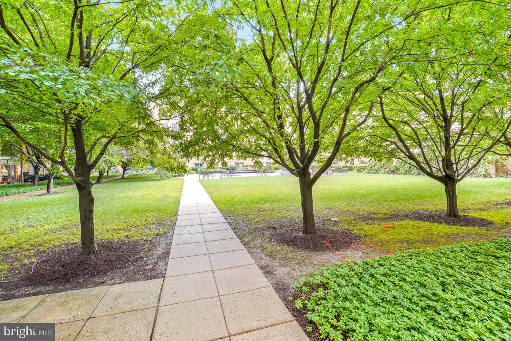 475 K STREET NW 522