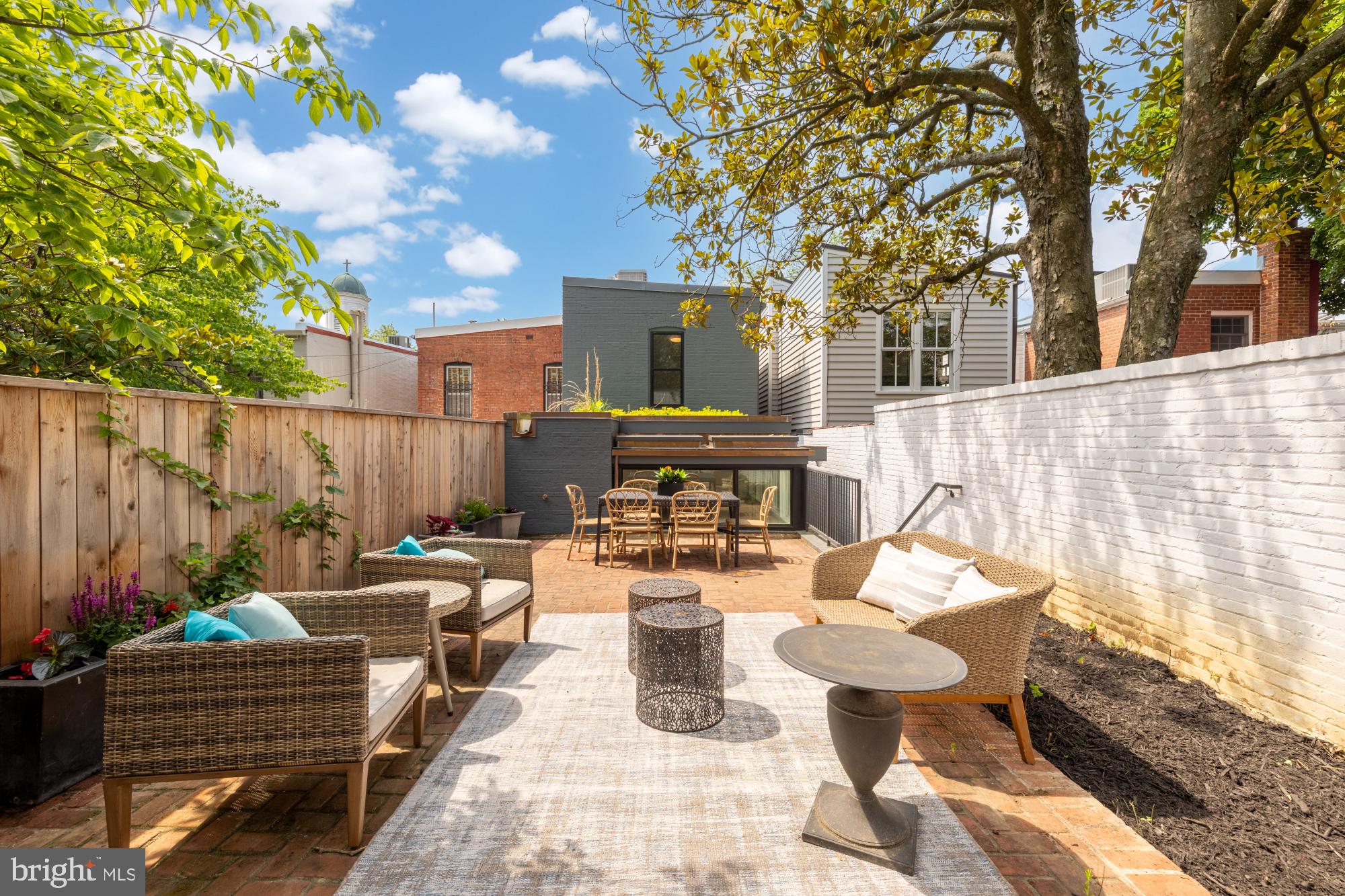 3255 O St NW