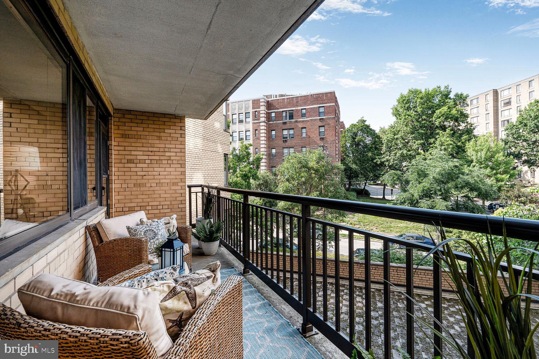 4740 Connecticut Ave NW #417