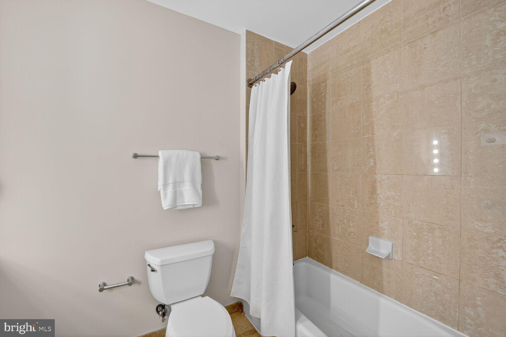 811 4TH STREET NW 807