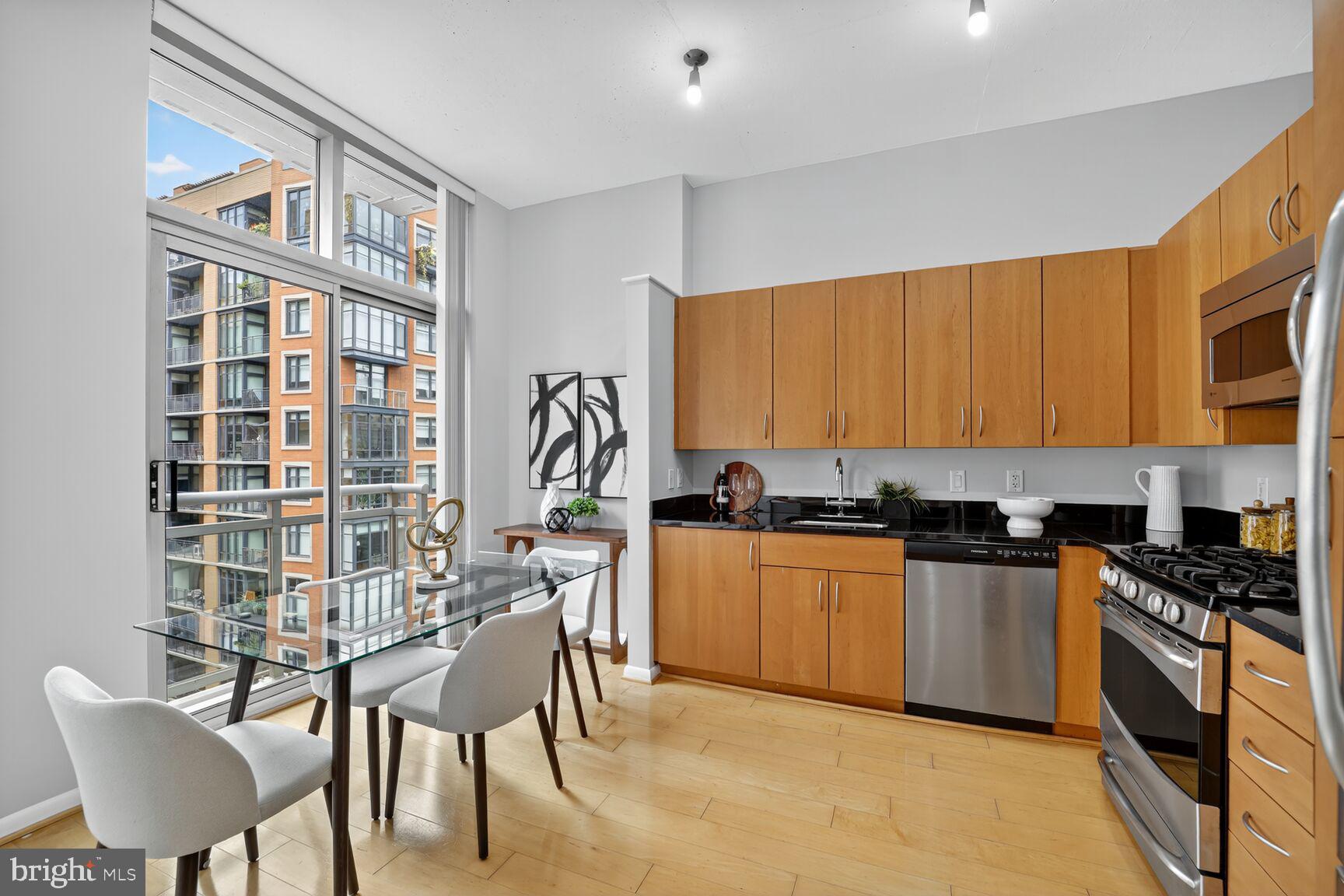 811 4TH STREET NW 807