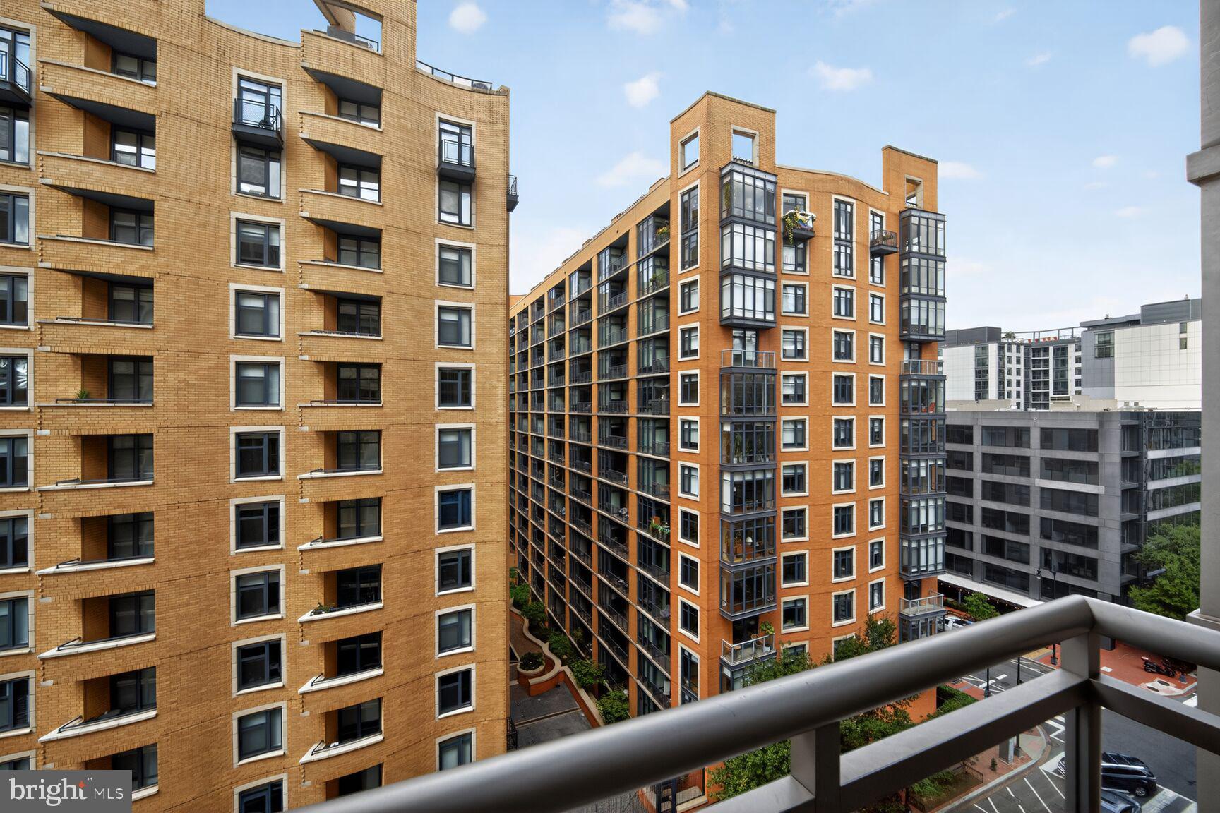 811 4TH STREET NW 807