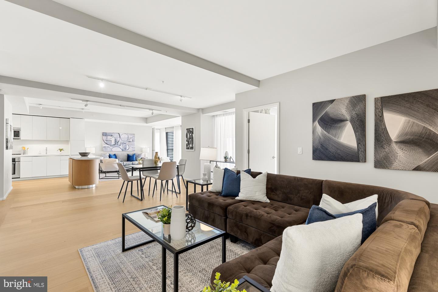 920 I St NW #504-505