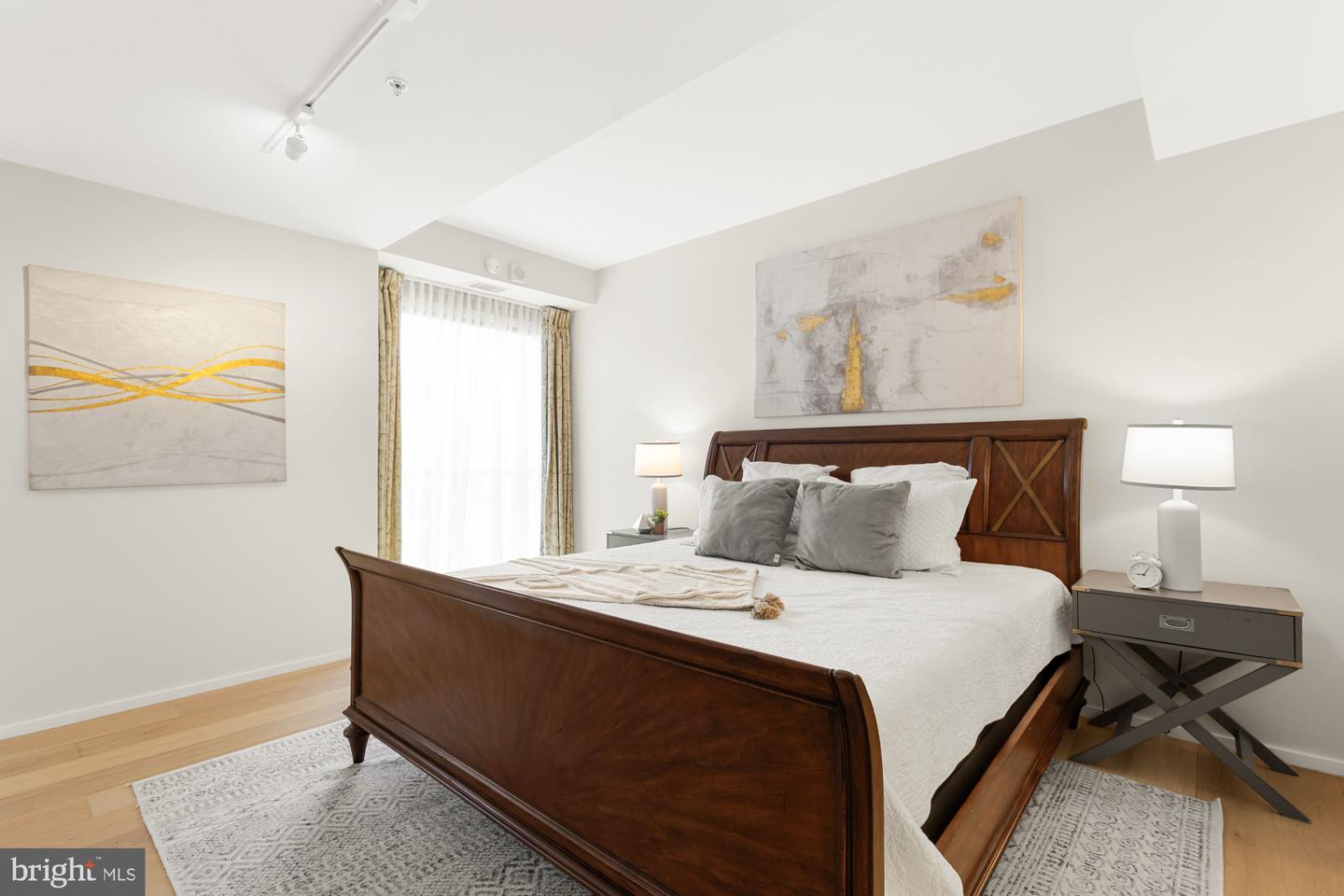 920 I St NW #504-505